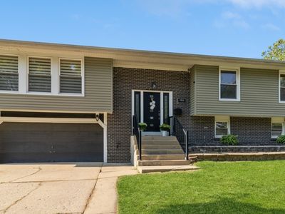 1512 N Green Meadows Blvd, Streamwood, IL, 60107