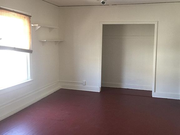 3rd image of 1280 3/4 W Sunset Blvd