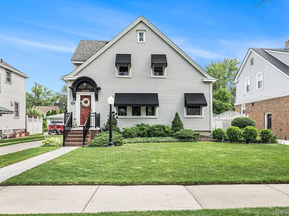 22218 Edison St, Dearborn, MI 48124