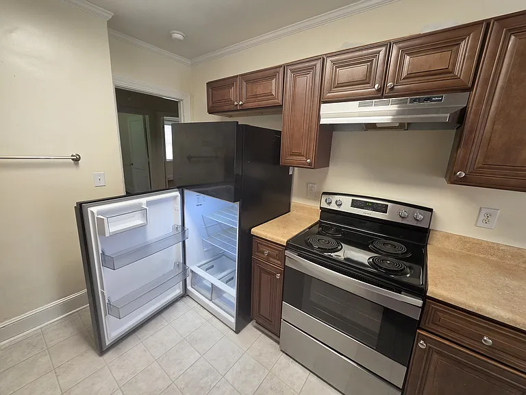 2976 Shady Ln — Photo 8