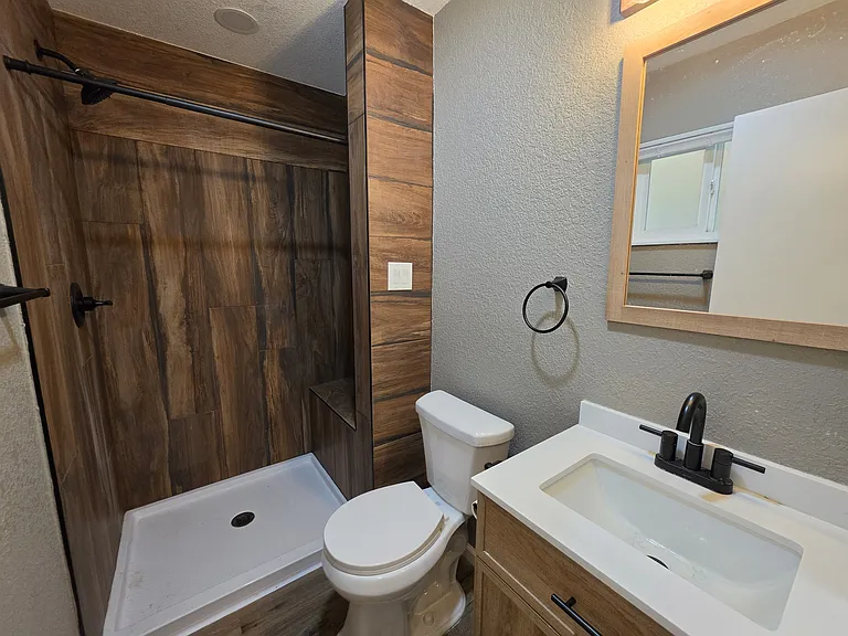 10704 Constitution Ave NE — Photo 10