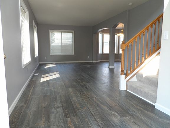 3rd image of 7815 207th St E