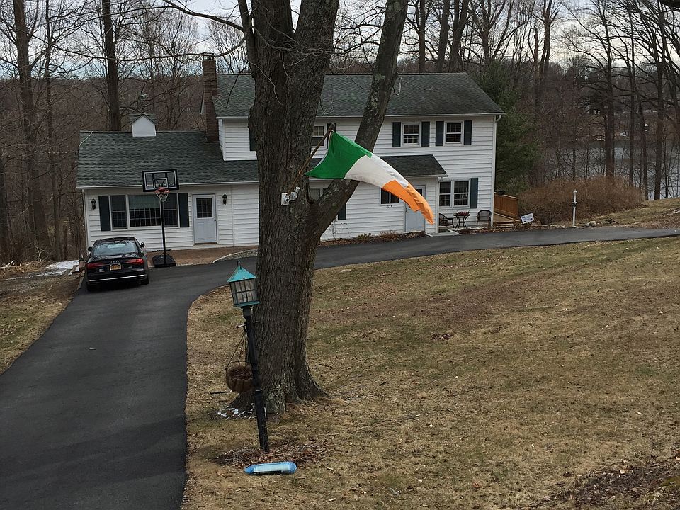1st image of 154 Lake Dr