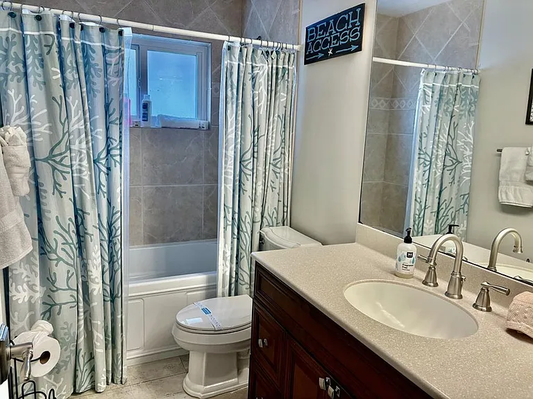 448 Parkhouse Ct — Photo 9