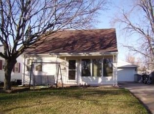 2212 Ramsey Dr, Decatur, IL 62526