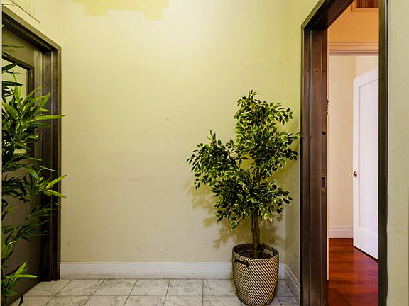 3rd image of 157 W 111th St APT 3W