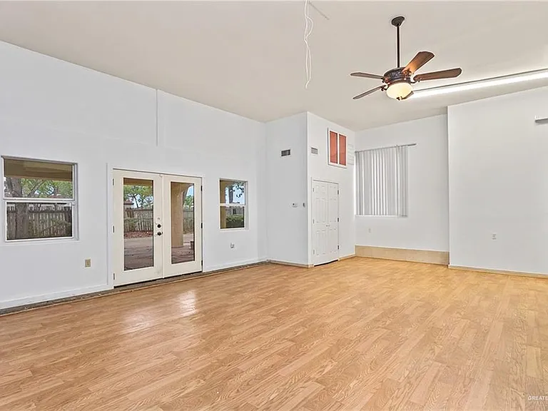 8400 N 29th St — Photo 30