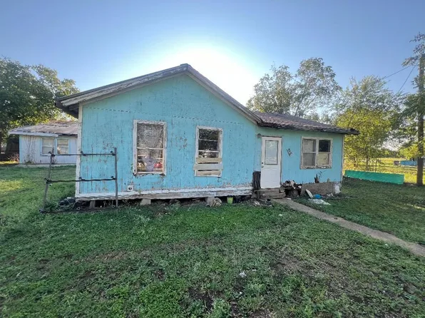 915 SE 6th Ave, Mineral Wells, TX 76067