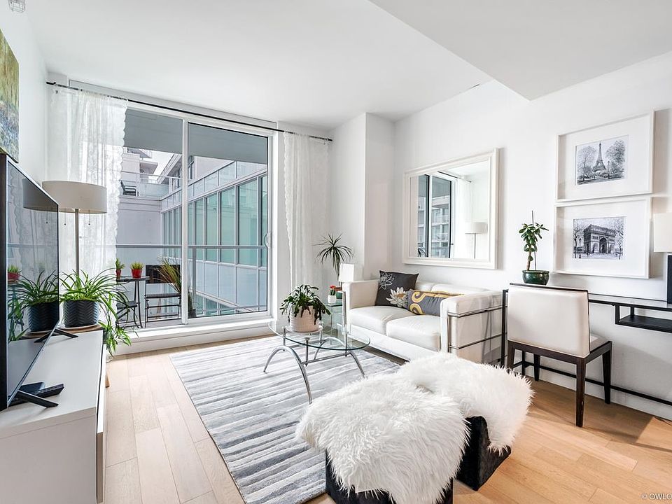 1st image of 2220 Kingsway #601