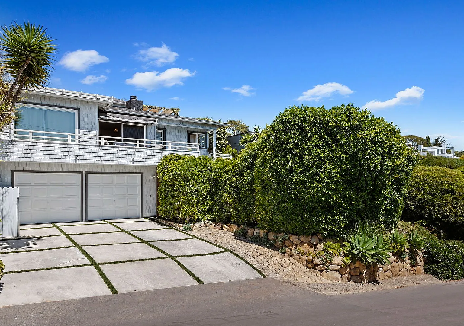 This beautiful Summerland home with ocean views is ready for YOU! — Photo 3