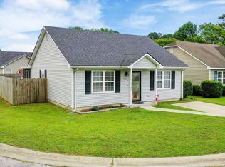 102 Oakwood Ln, Elizabeth City, NC 27909