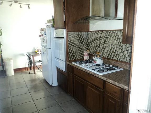 4th image of 519 N Foxdale Ave