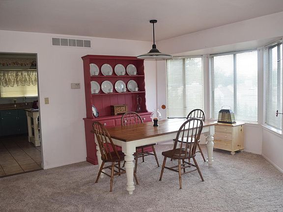 4th image of 10 Westminster Ln