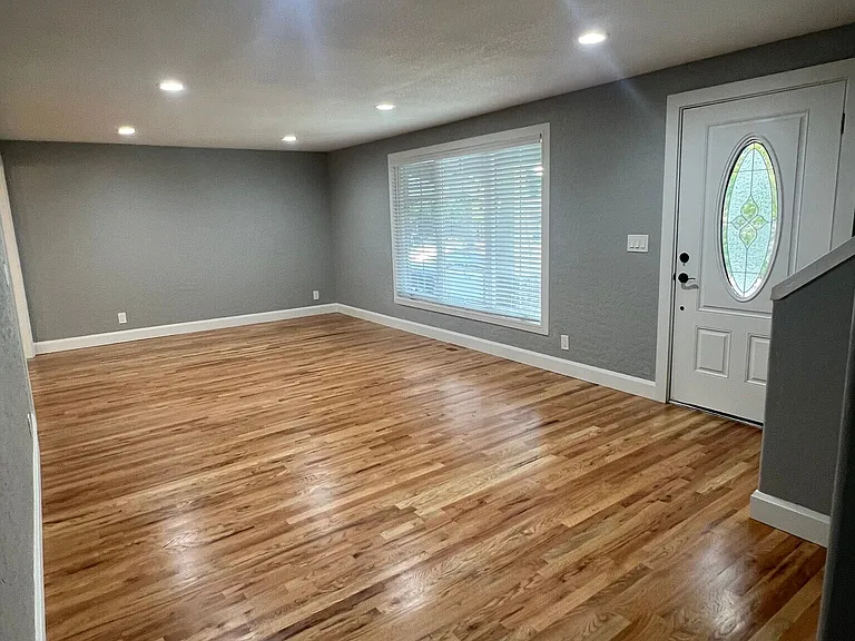 11309 NE Conifer Dr — Photo 3