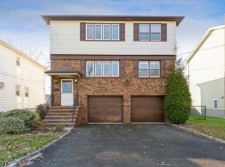 438 Willow Ave, Roselle Park, NJ 07204