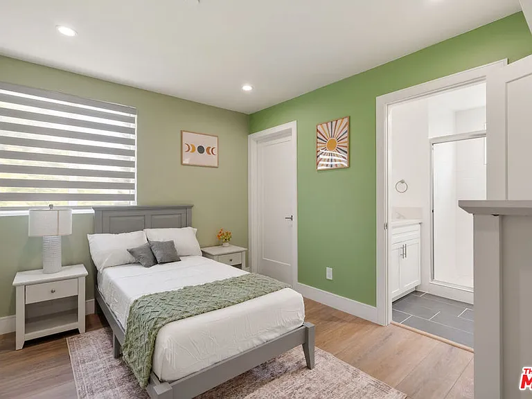 1341 N Mariposa Ave — Photo 49