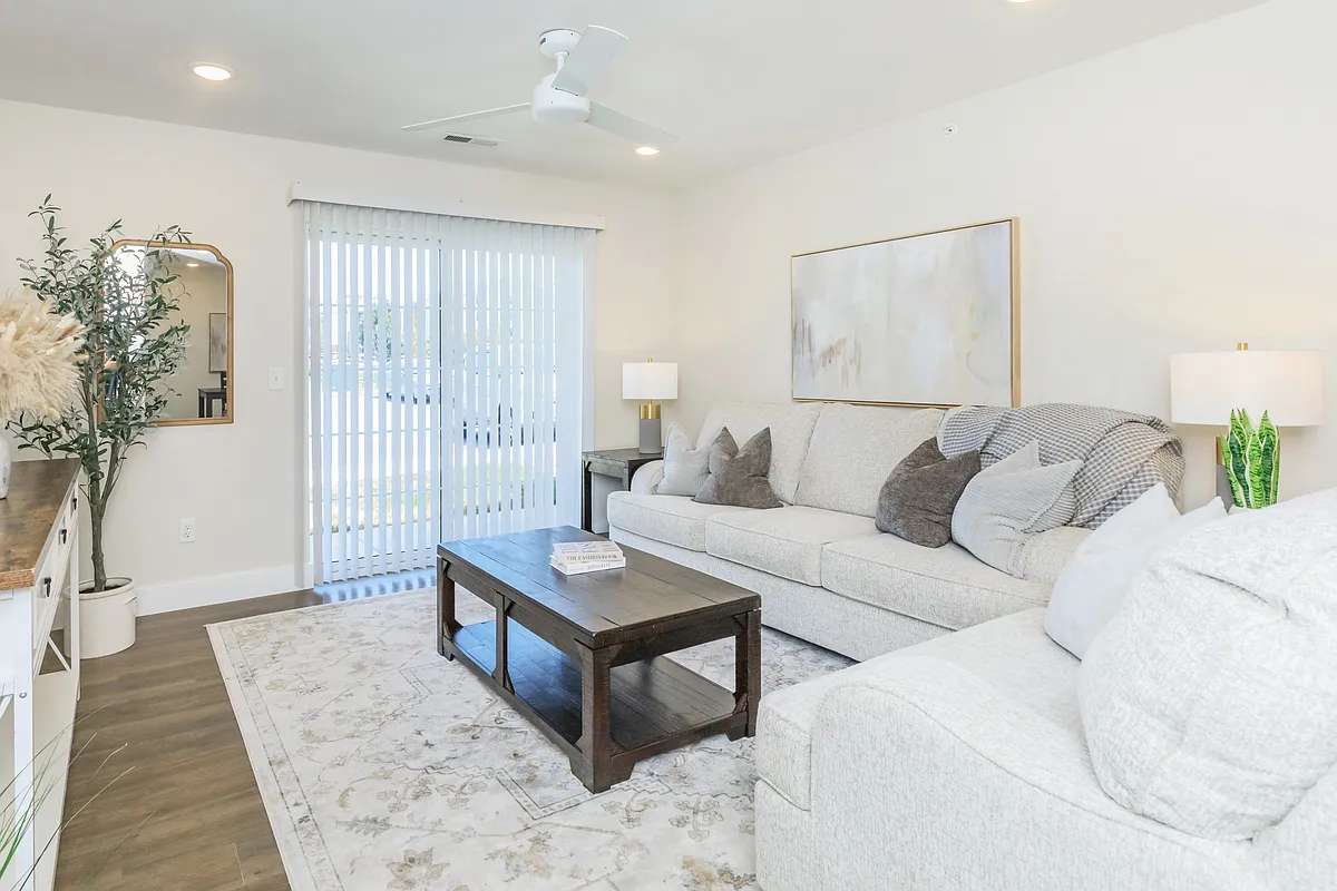 Orchard Park Apartments Living - Orchard Park Apartments