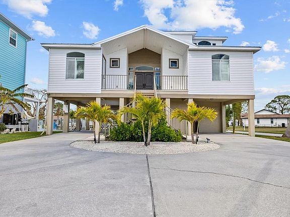 3rd image of 8117 Brighton Dr