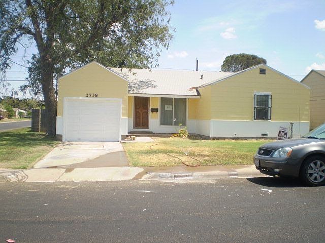 1st image of 2738 Chestnut Ave