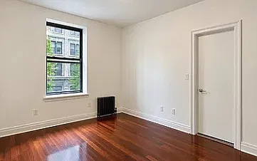 4 bed, 1500 sqft, $2,450 — Photo 2