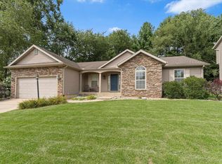 25603 Rolling Hills Dr, South Bend, IN 46628