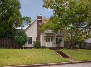 210 Harbin Ave, Waxahachie, TX 75165