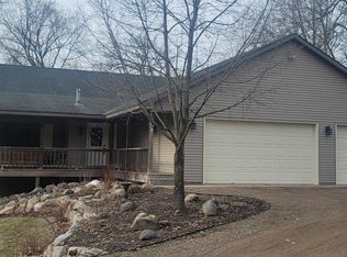8412 Spring Lake Rd NE, North Branch, MN 55056