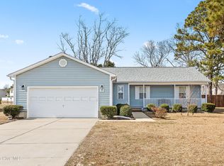 109 Lawndale Lane, Sneads Ferry, NC 28460