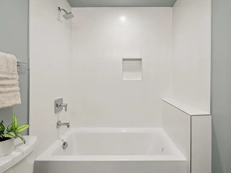 935 Circle Dr — Photo 15