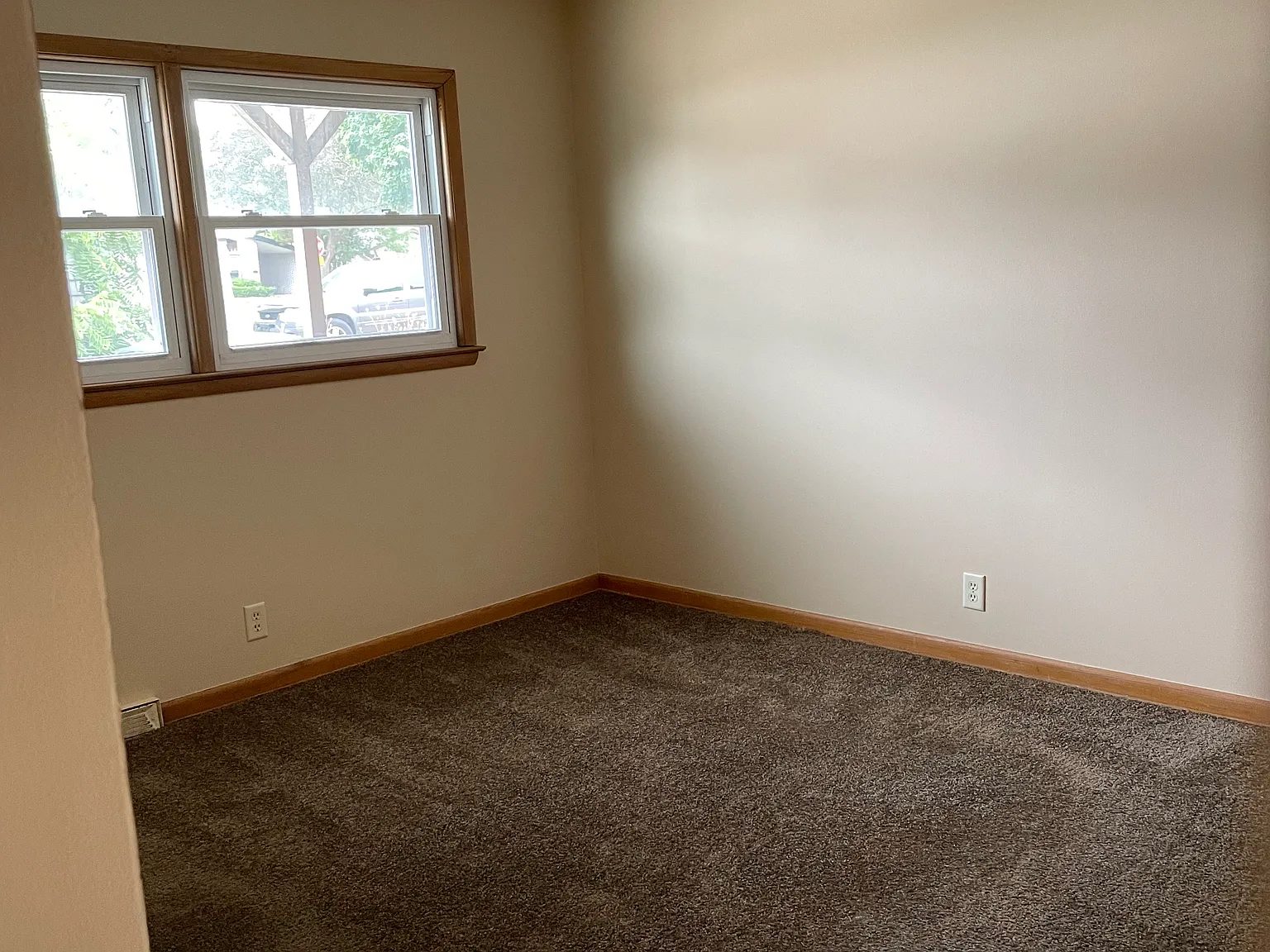 2 bed, $950 — Photo 4