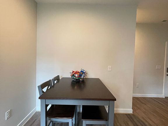 4th image of 230-252 Windsor St #244