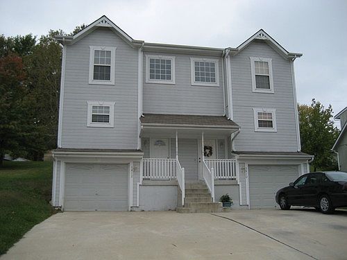 1st image of 5412 Oxford Ave