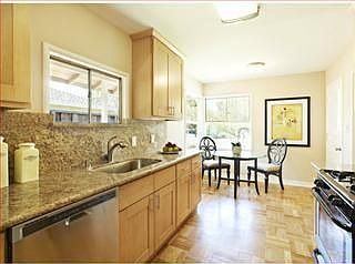4th image of 1514 Walnut Dr