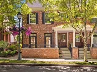2575 NE Park Dr, Issaquah, WA 98029