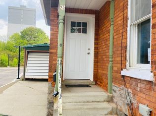 25 Peter St FLOOR 1, Kitchener, ON N2G 3J5