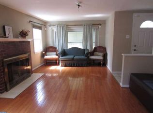 505 E Moreland Rd, Willow Grove, PA 19090