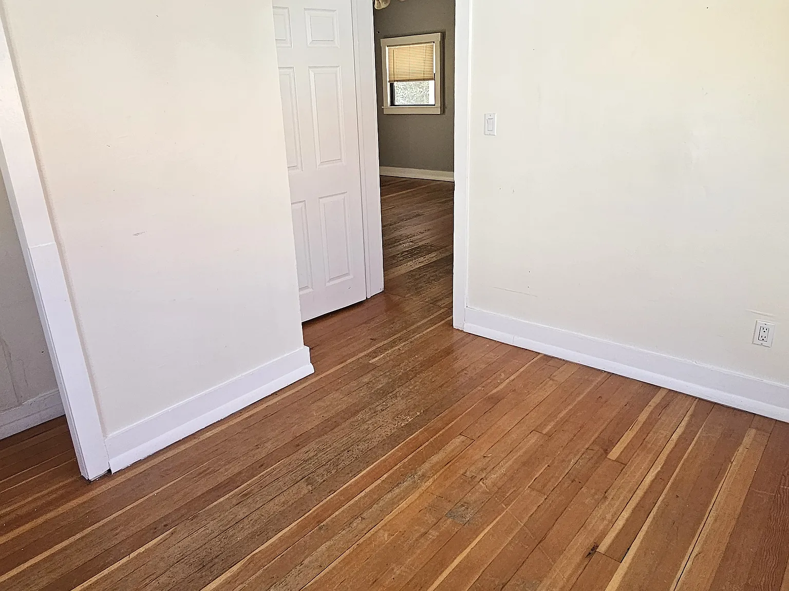 2 bed, 704 sqft, $1,150 — Photo 4