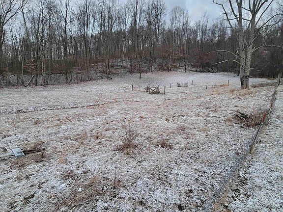 3rd image of Wood Crest Rd