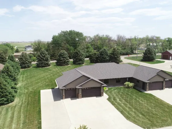 106 Deer Run, Rock Valley, IA 51247