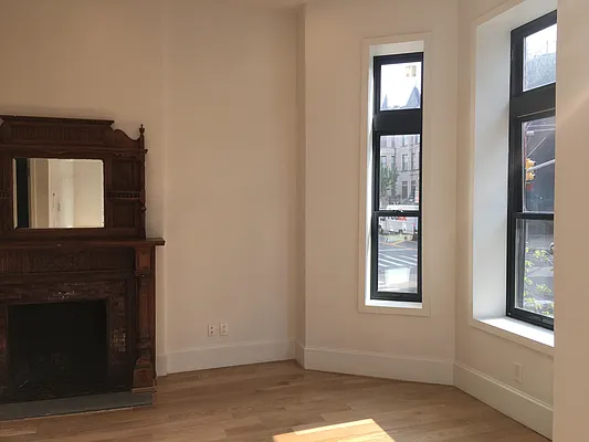 Rented by Artifact.co | media 14