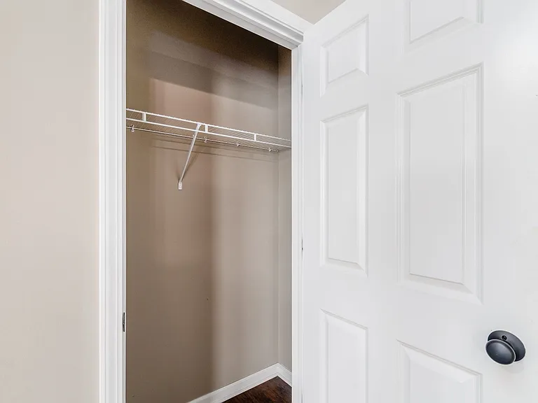 5642 Coventry Ct — Photo 13