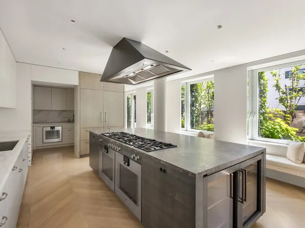 37 Warren Street image 4 of 20