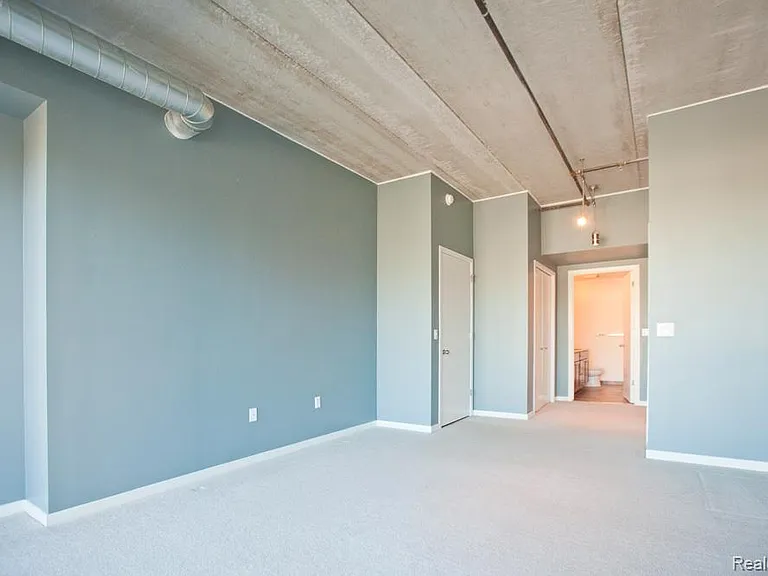 3670 Woodward Ave #410 — Photo 15