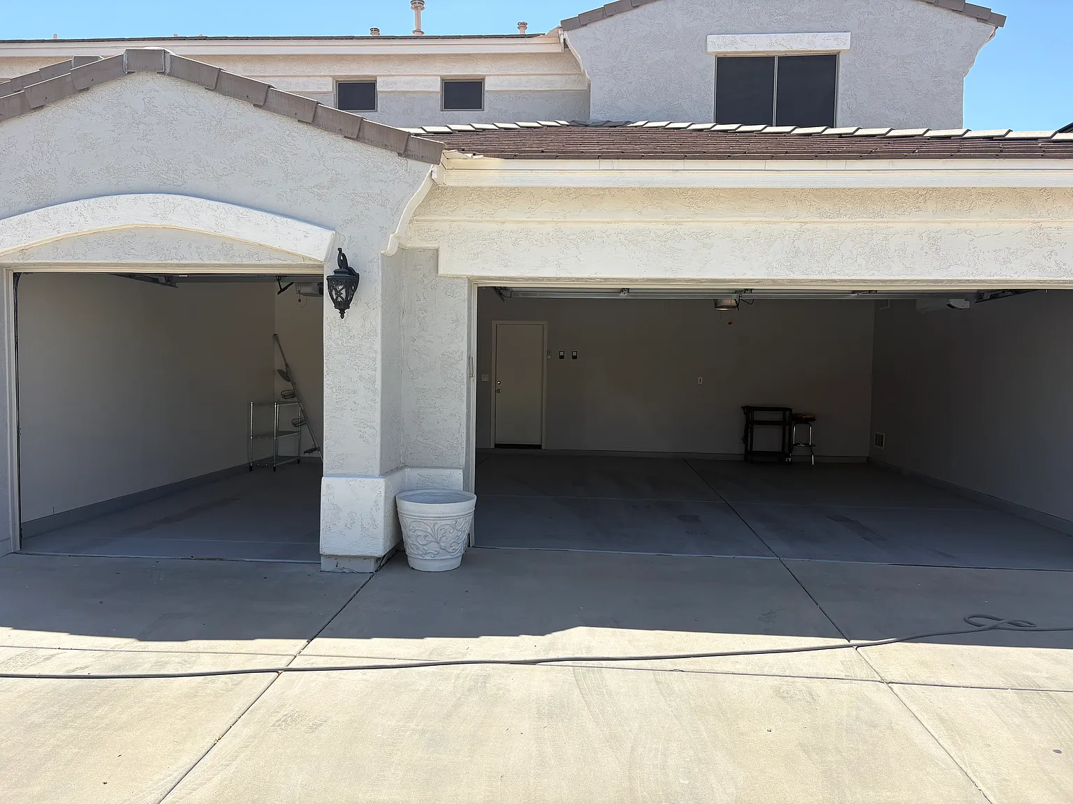 5 bed, 3484 sqft, $4,500 — Photo 3