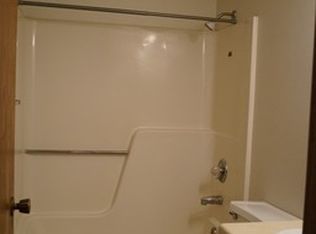 1301 S Cleveland Ave #421, Sioux Falls, SD 57103