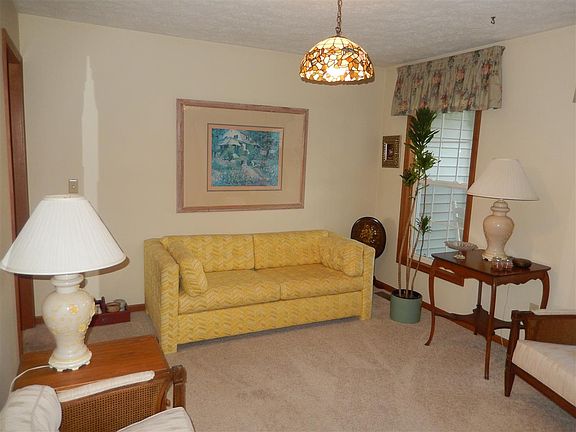 4th image of 4015 Rosemont Pl