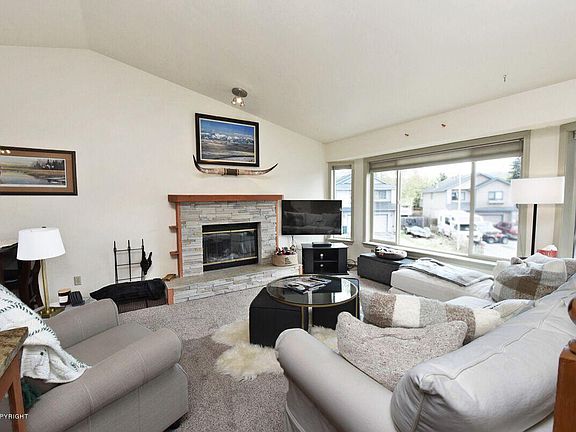 4th image of 7700 Bethany Cir