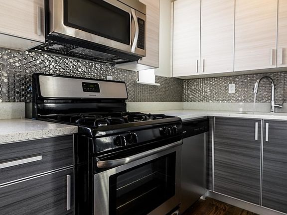 4th image of 930 Myrtle Ave APT 14