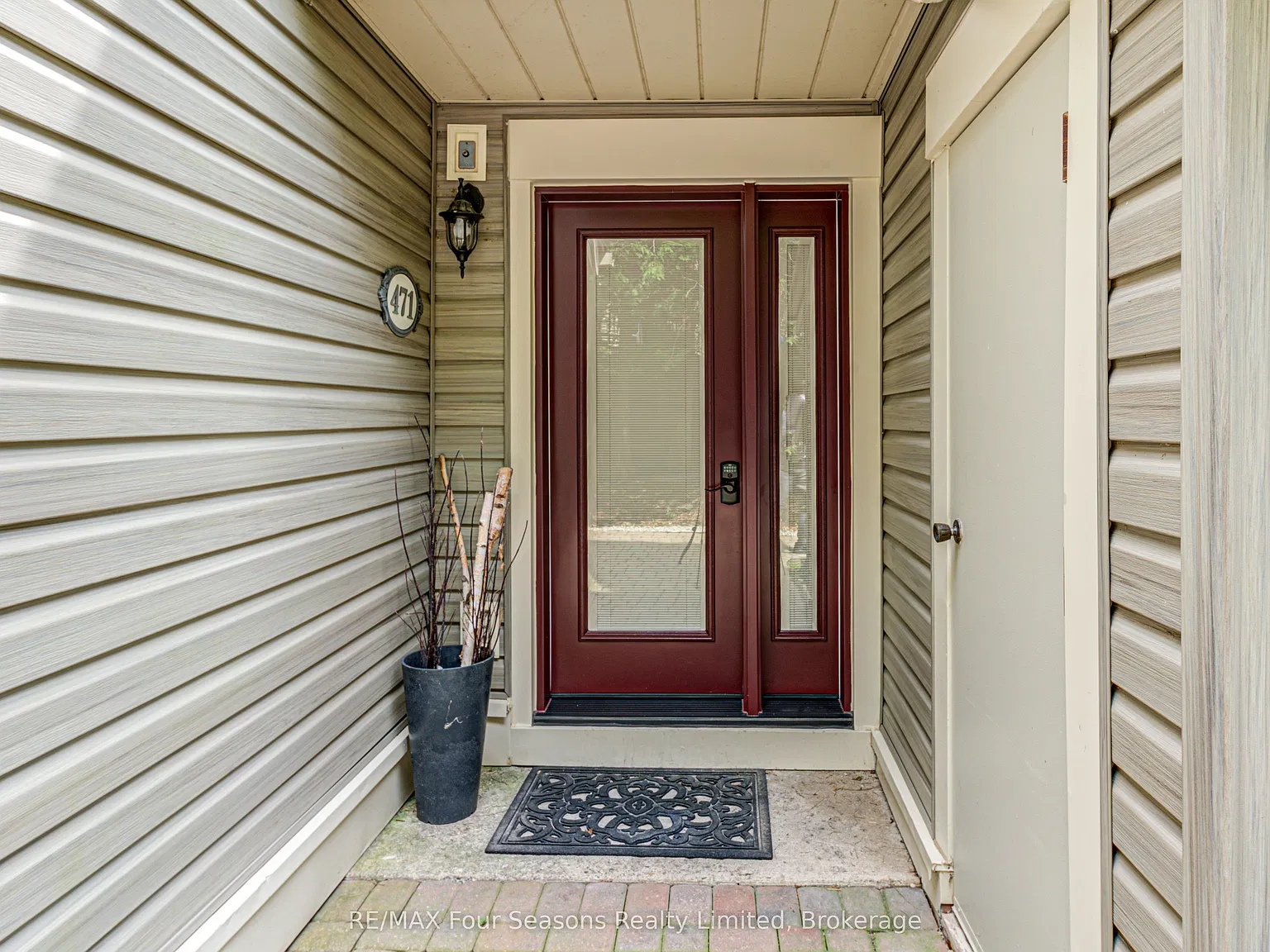 3 bed, $10,000 — Photo 3