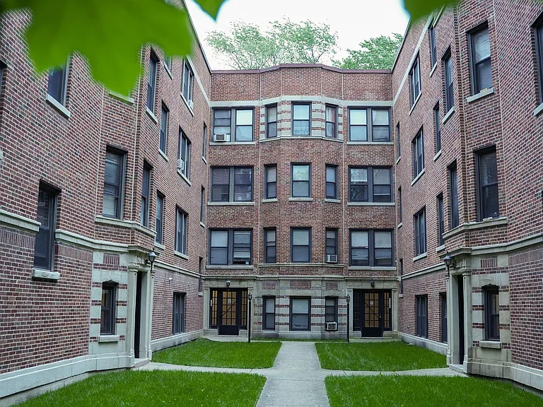 6439 N Hamilton Ave — Photo 35